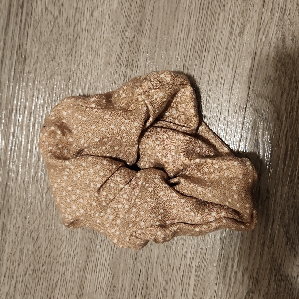 🐻 New Hair Scrunchie